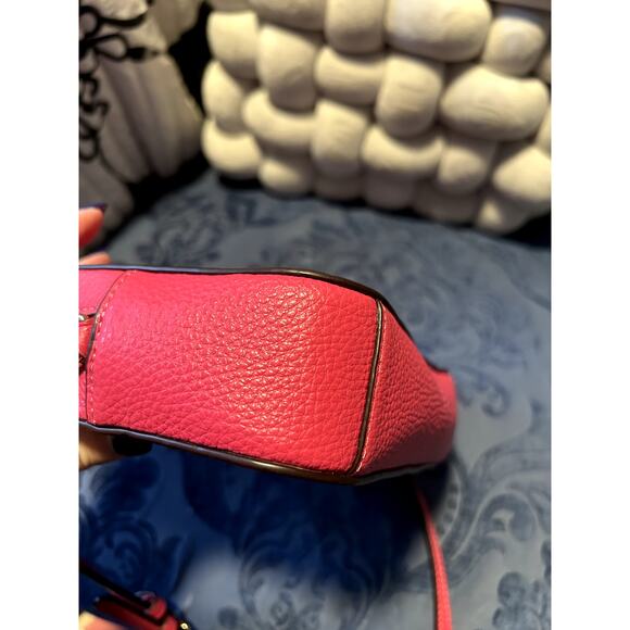 Coach Pebbled Leather Neon Barbie Pink Camera Bag Crossbody - Picture 9 of 12